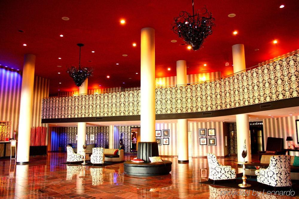 วินด์แฮม การ์เดน นอร์ฟอล์ค ดาวน์ทาวน์ Hotel นอร์ฟอล์ก ภายนอก รูปภาพ