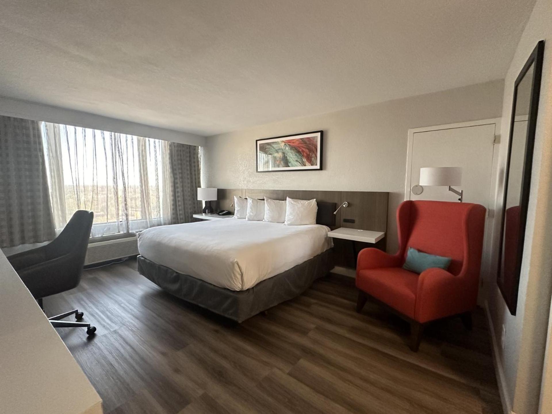 วินด์แฮม การ์เดน นอร์ฟอล์ค ดาวน์ทาวน์ Hotel นอร์ฟอล์ก ภายนอก รูปภาพ