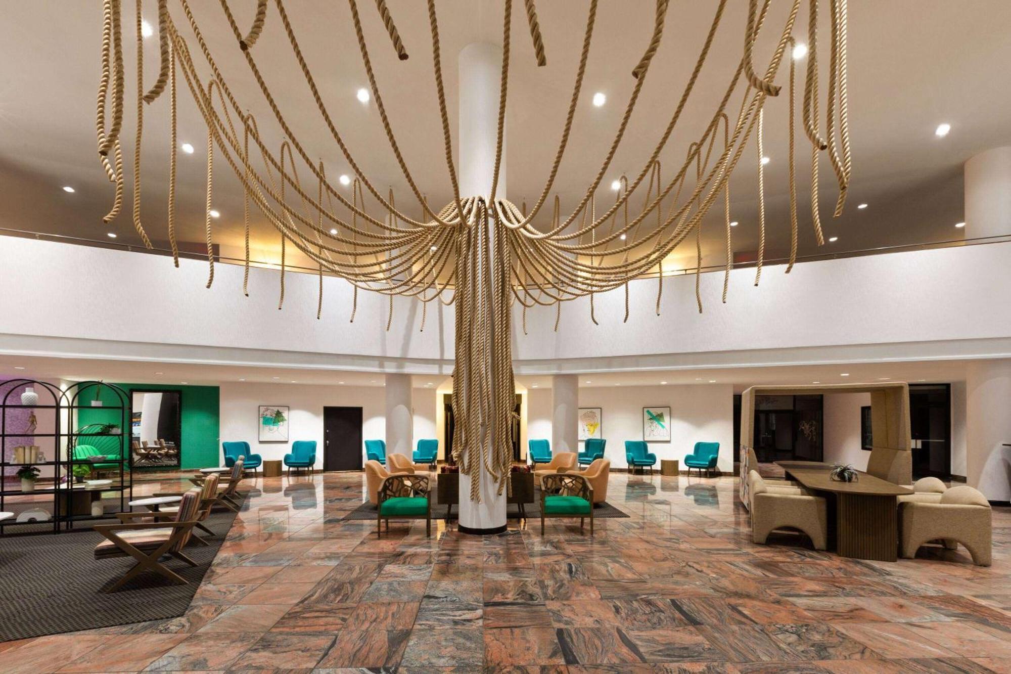 วินด์แฮม การ์เดน นอร์ฟอล์ค ดาวน์ทาวน์ Hotel นอร์ฟอล์ก ภายนอก รูปภาพ