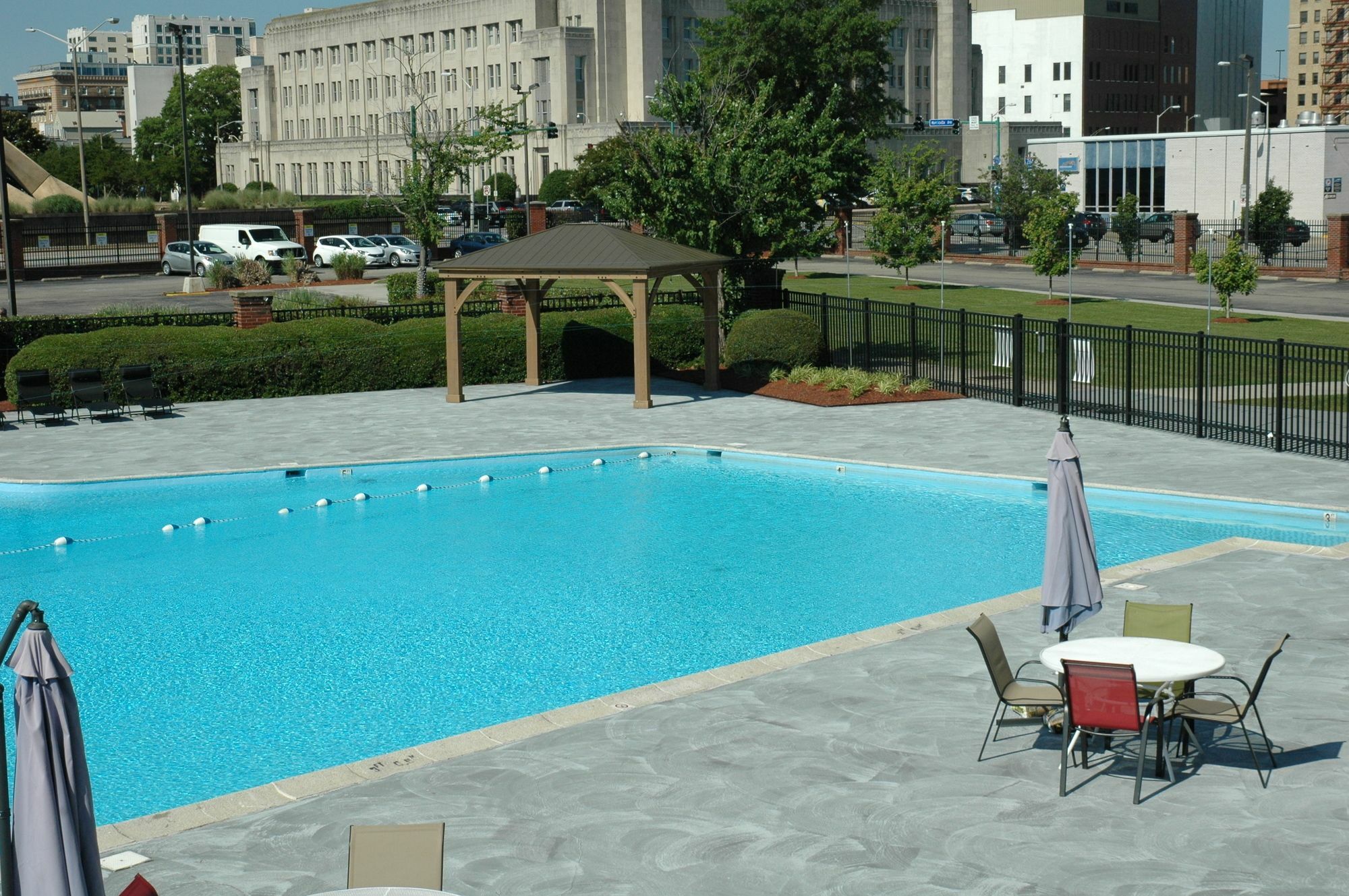 วินด์แฮม การ์เดน นอร์ฟอล์ค ดาวน์ทาวน์ Hotel นอร์ฟอล์ก ภายนอก รูปภาพ
